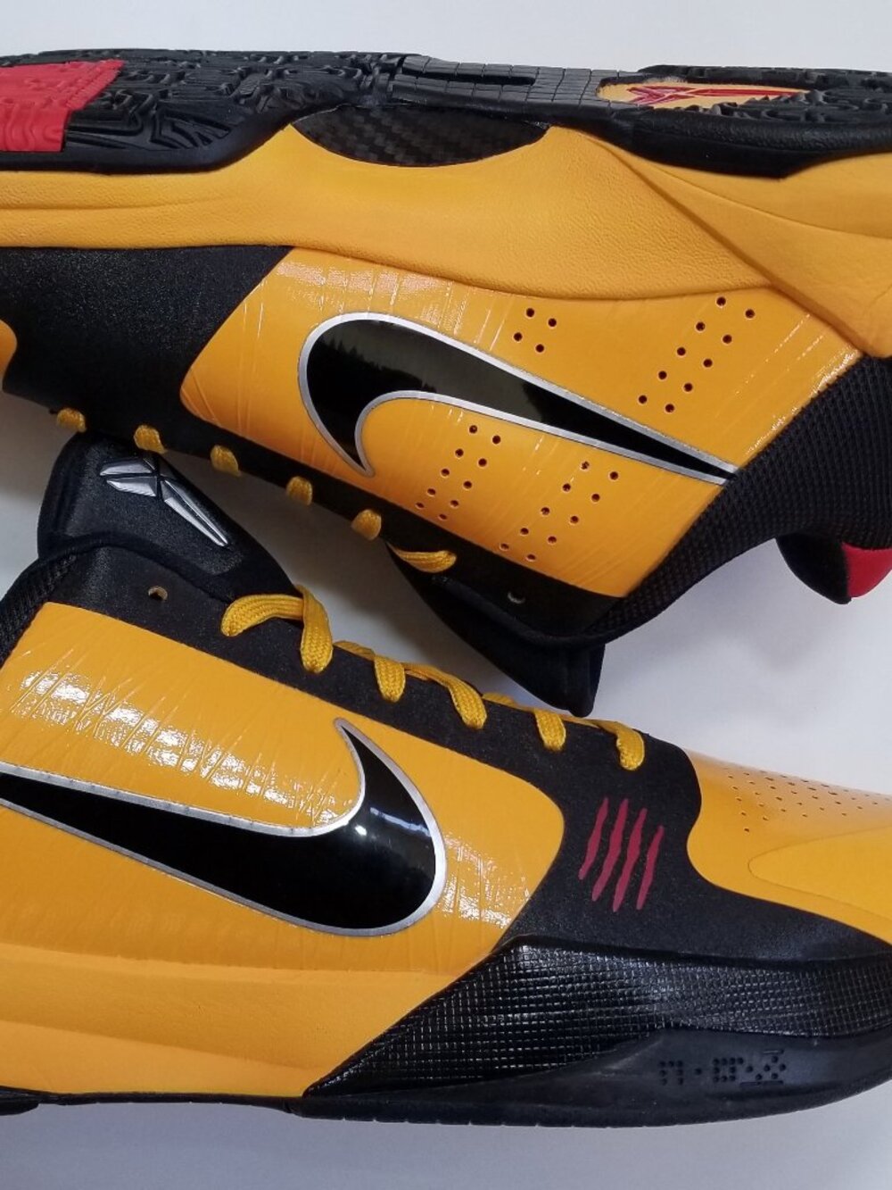 Kobe 5 Protro Bruce Lee